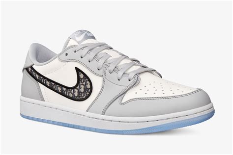 jordan diors price|dior jordan 1 low price.